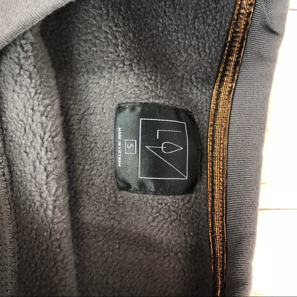 lime & vine zipper sleeve sweatshirt, cropped - Picture 3 of 6